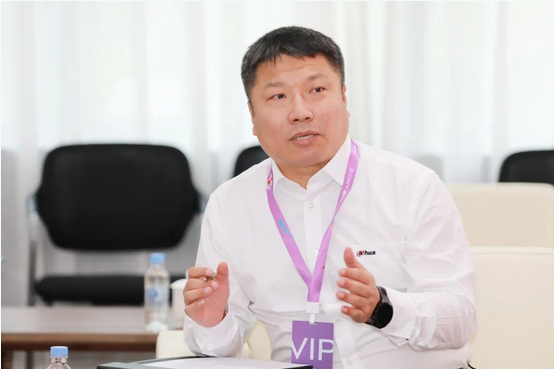 跨界十大led顯示屏品牌大華股份與京東科技簽署戰略合作協議