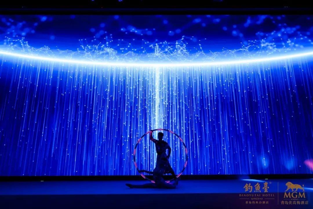 青島奢華“新地標”！1000㎡洲明LED賦能青島美高梅