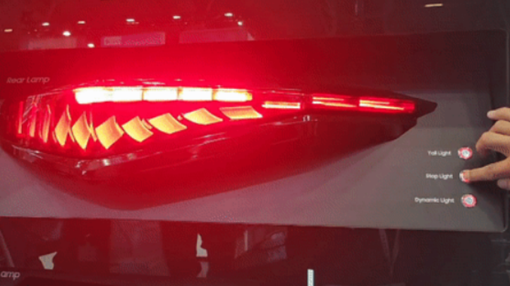 三星德國慕尼黑舉行的車展展示Micro LED車燈