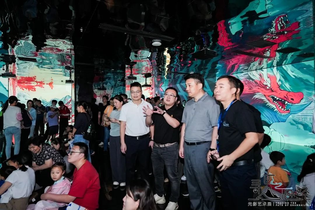 多國亞運代表團到訪,杭州這場“光顯秀”火了