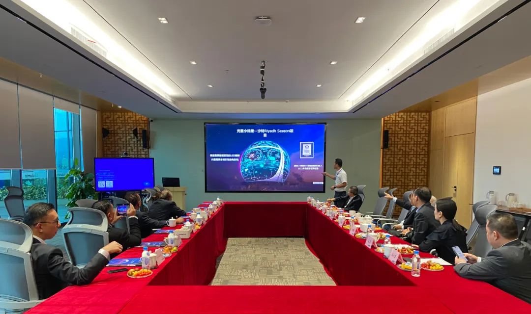 東帝汶副總理一行蒞臨洲明參觀指導