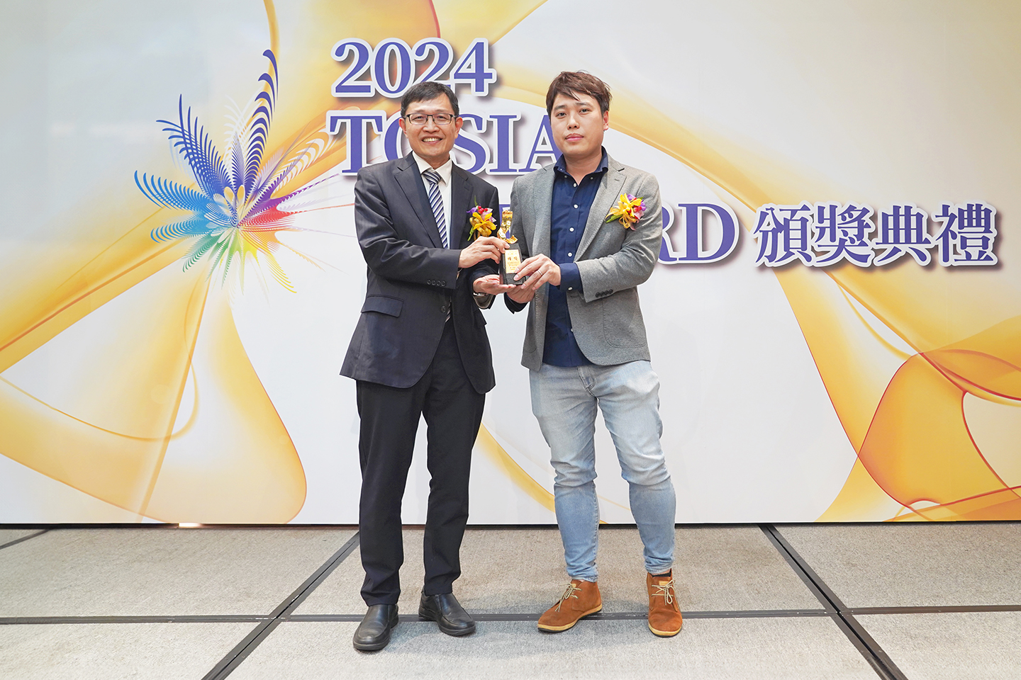 富采旗下晶元光電沖刺前瞻技術 勇奪TOSIA AWARD三大獎座