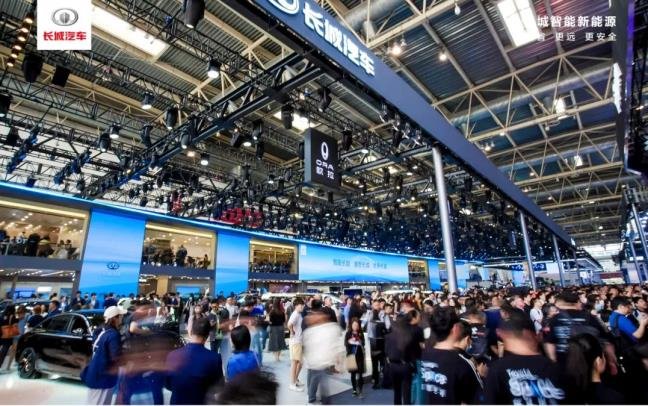 小米、比亞迪、保時捷都在用!LED顯示屏閃耀2024年最熱車展
