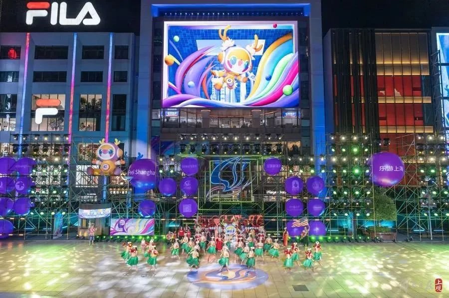 獻(xiàn)禮祖國75華誕,利亞德深情表白祖國的N種方式